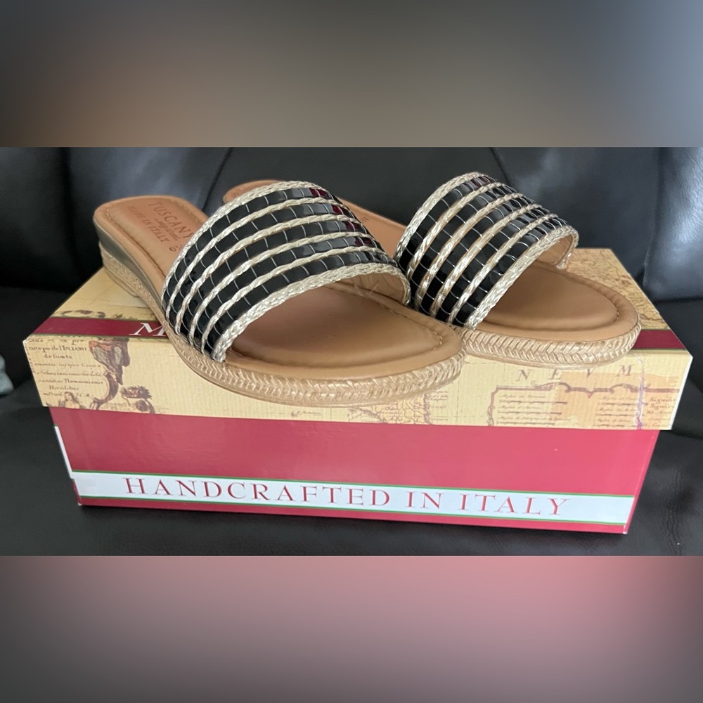 Women’s Slide Sandals - Back & Gold 6 1/2WW